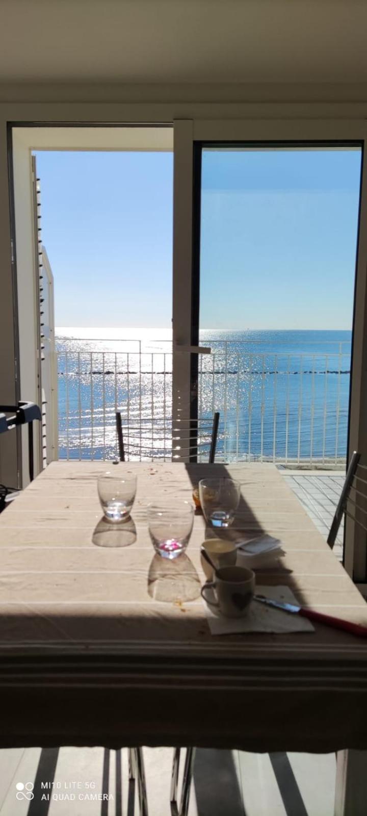 Апартаменти Attico Fronte Mare Мартінсікуро Екстер'єр фото
