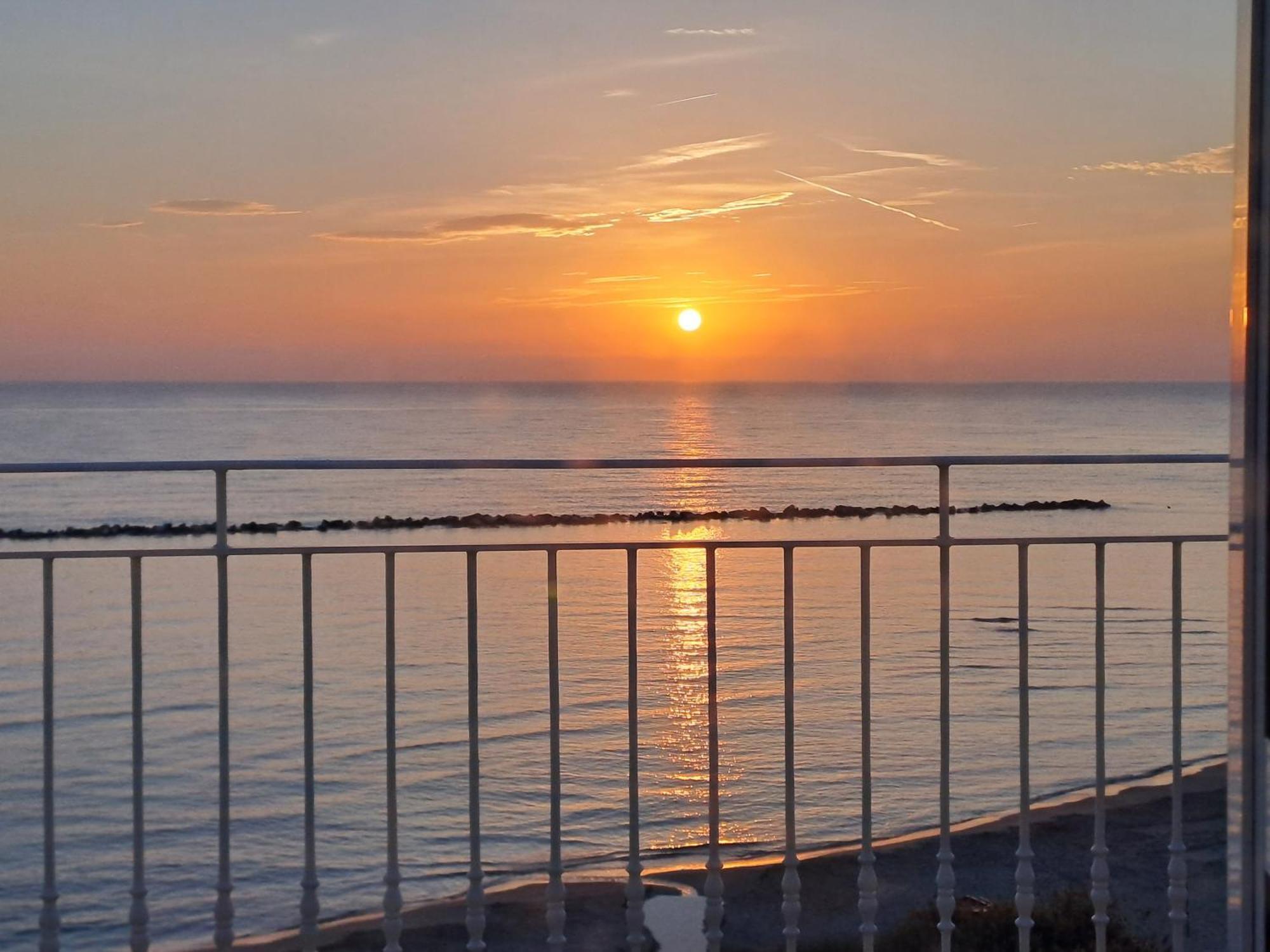 Апартаменти Attico Fronte Mare Мартінсікуро Екстер'єр фото