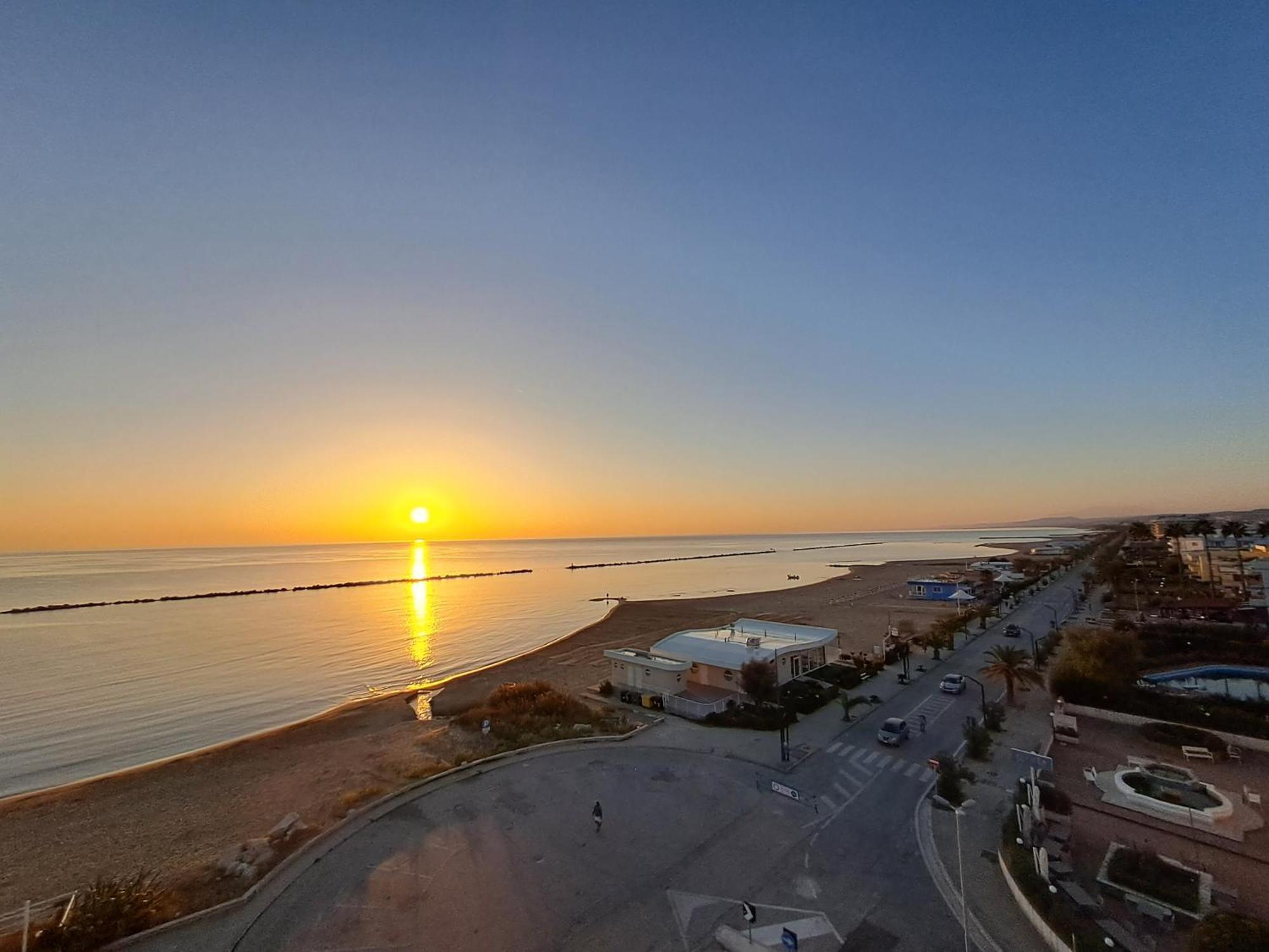 Апартаменти Attico Fronte Mare Мартінсікуро Екстер'єр фото